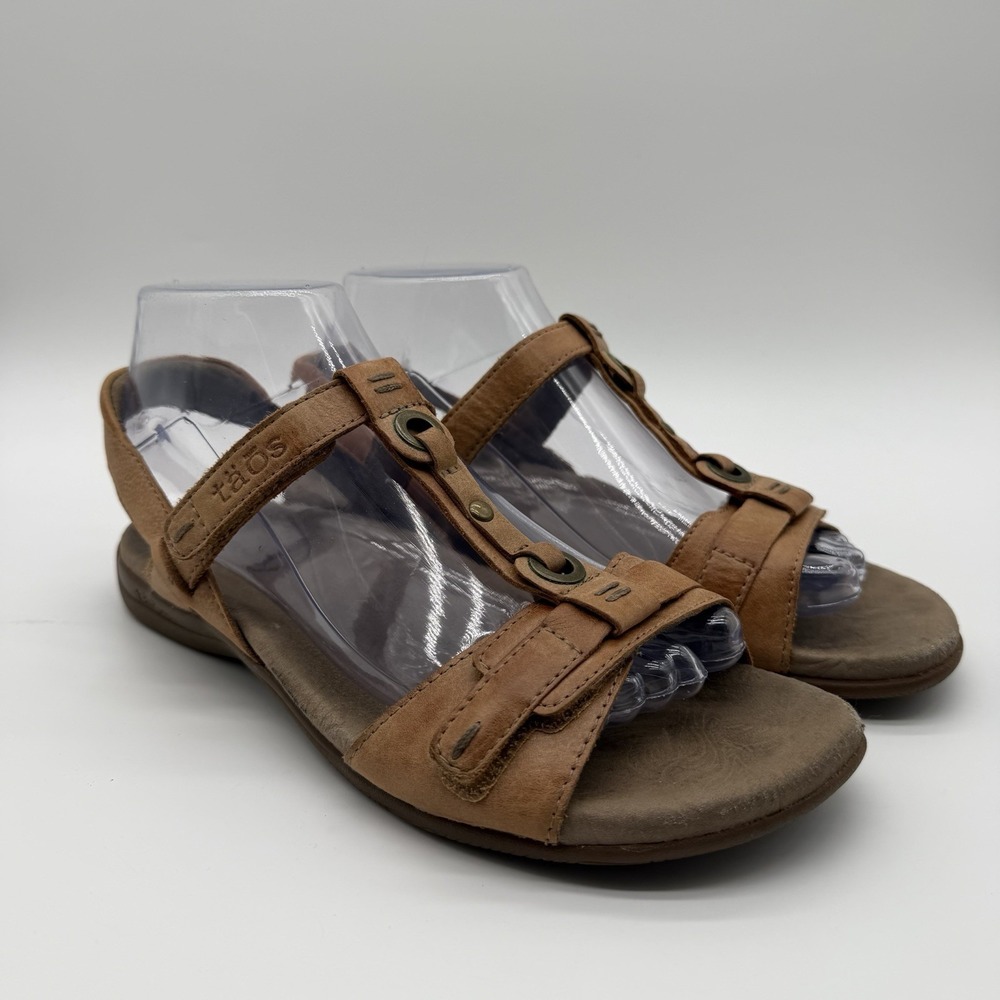 Taos Swifty Sandals Brown T-Strap Leather Metal Rivets Women's Size EST 9-9.5